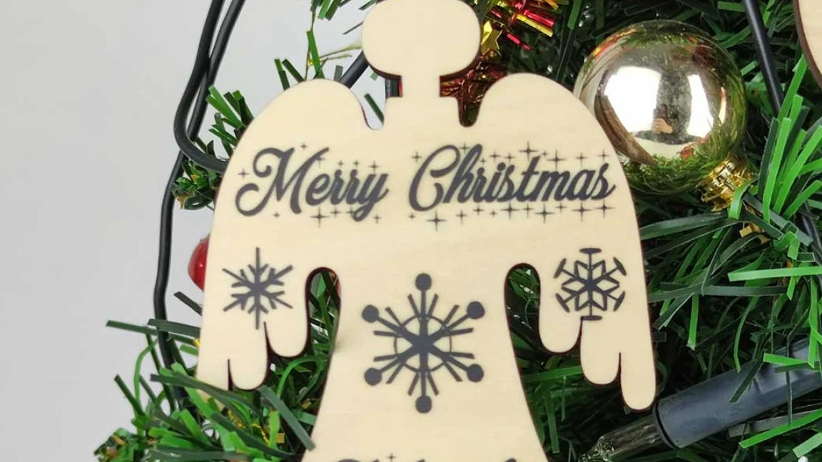 Legno naturale di qualità con stampa nera professionale e nitida.