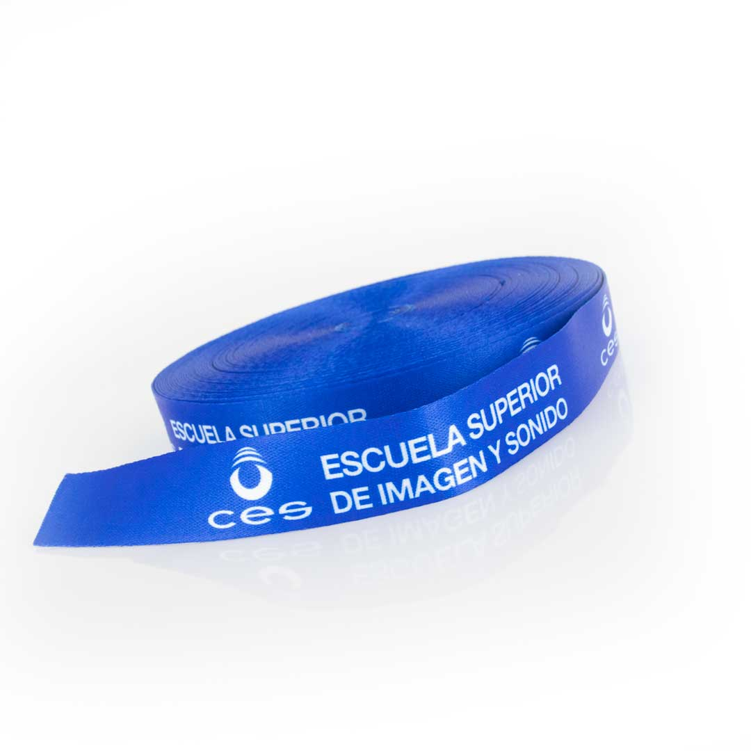 Hochwertiges Satin-Material für einen luxuriösen Glanz.