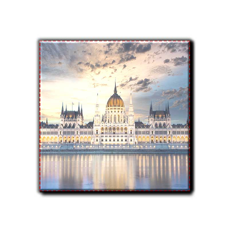 Trasforma i tuoi viaggi in ricordi indimenticabili da esporre.