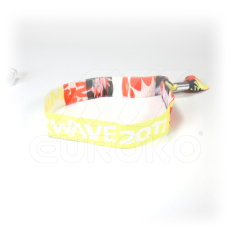 Wasserfest und strapazierfähig – perfekt für Festival-Bedingungen.