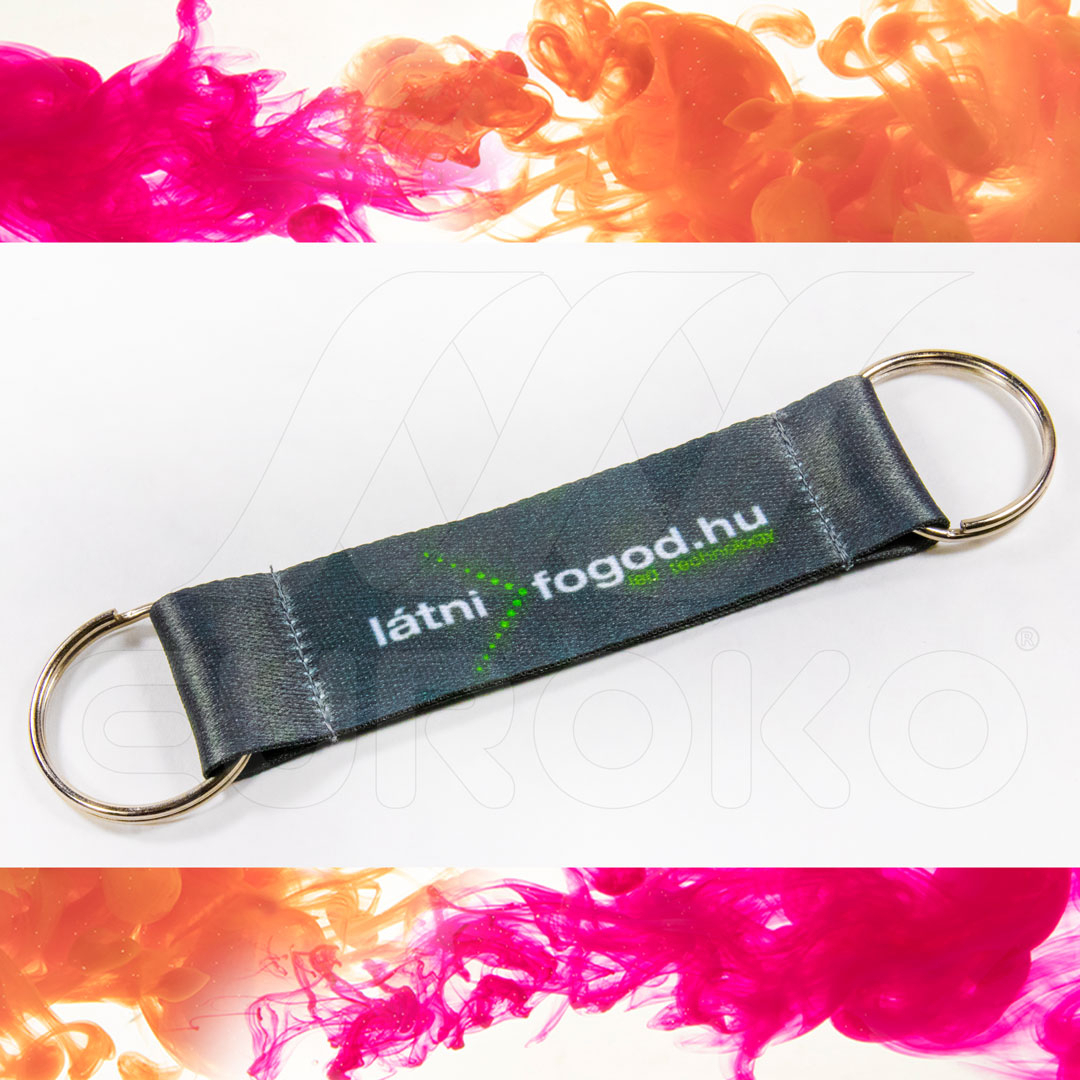 Stampa nitida e colori brillanti su poliestere satinato di qualità.