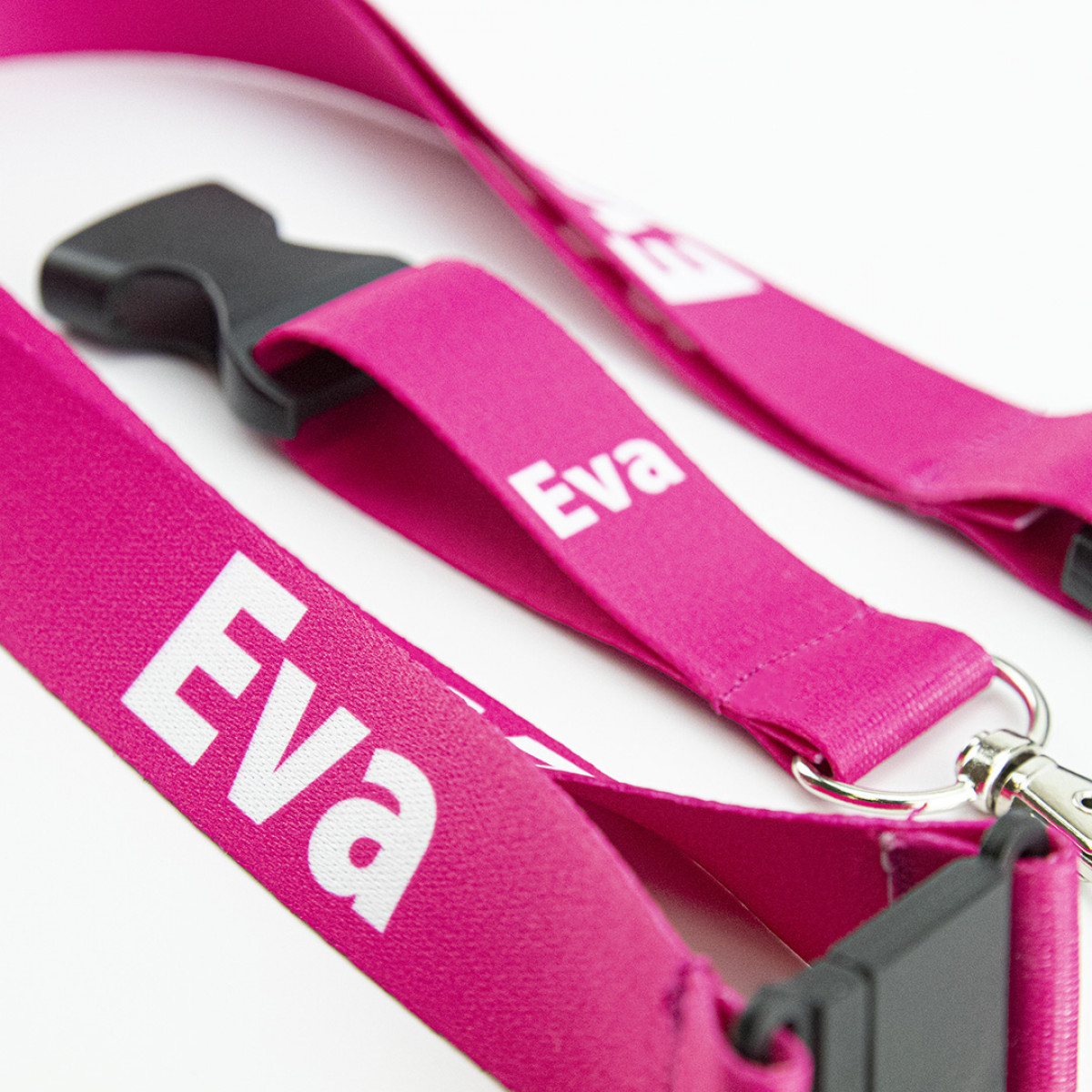 Materiale resistente e confortevole per un uso quotidiano duraturo.