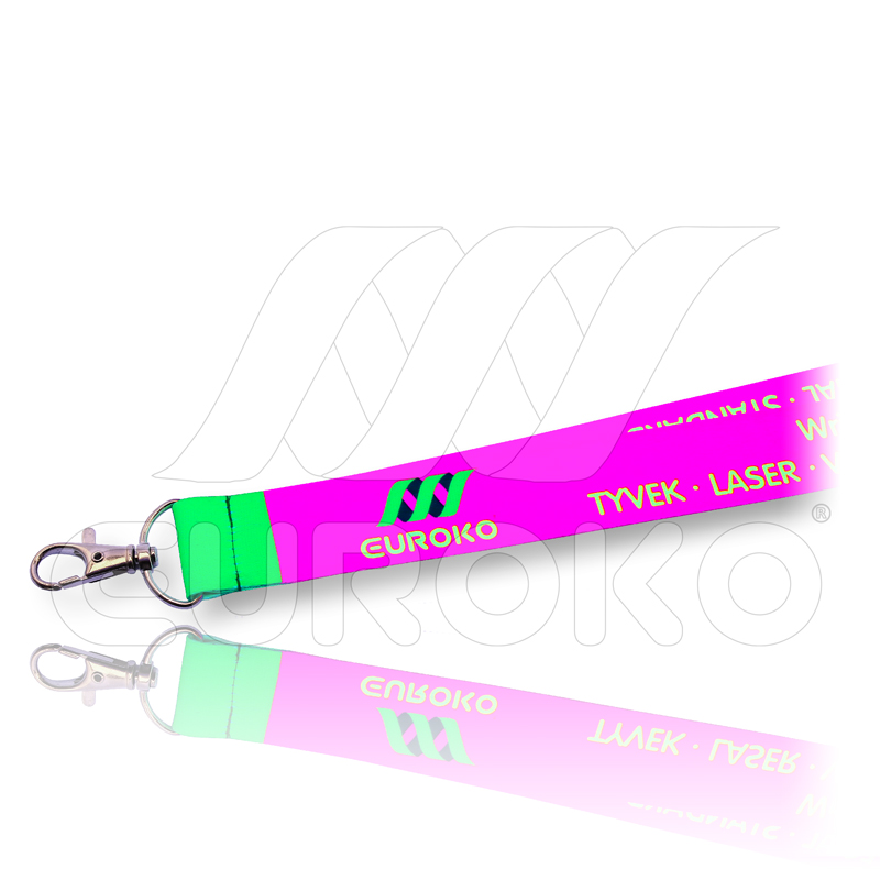 Ampia scelta di ganci e accessori resistenti per ogni applicazione.