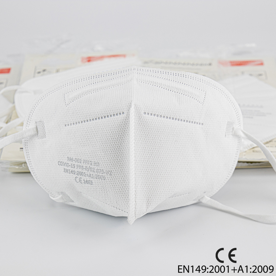 Zertifizierte FFP2-Maske mit CE-Kennzeichnung für geprüfte Sicherheit.