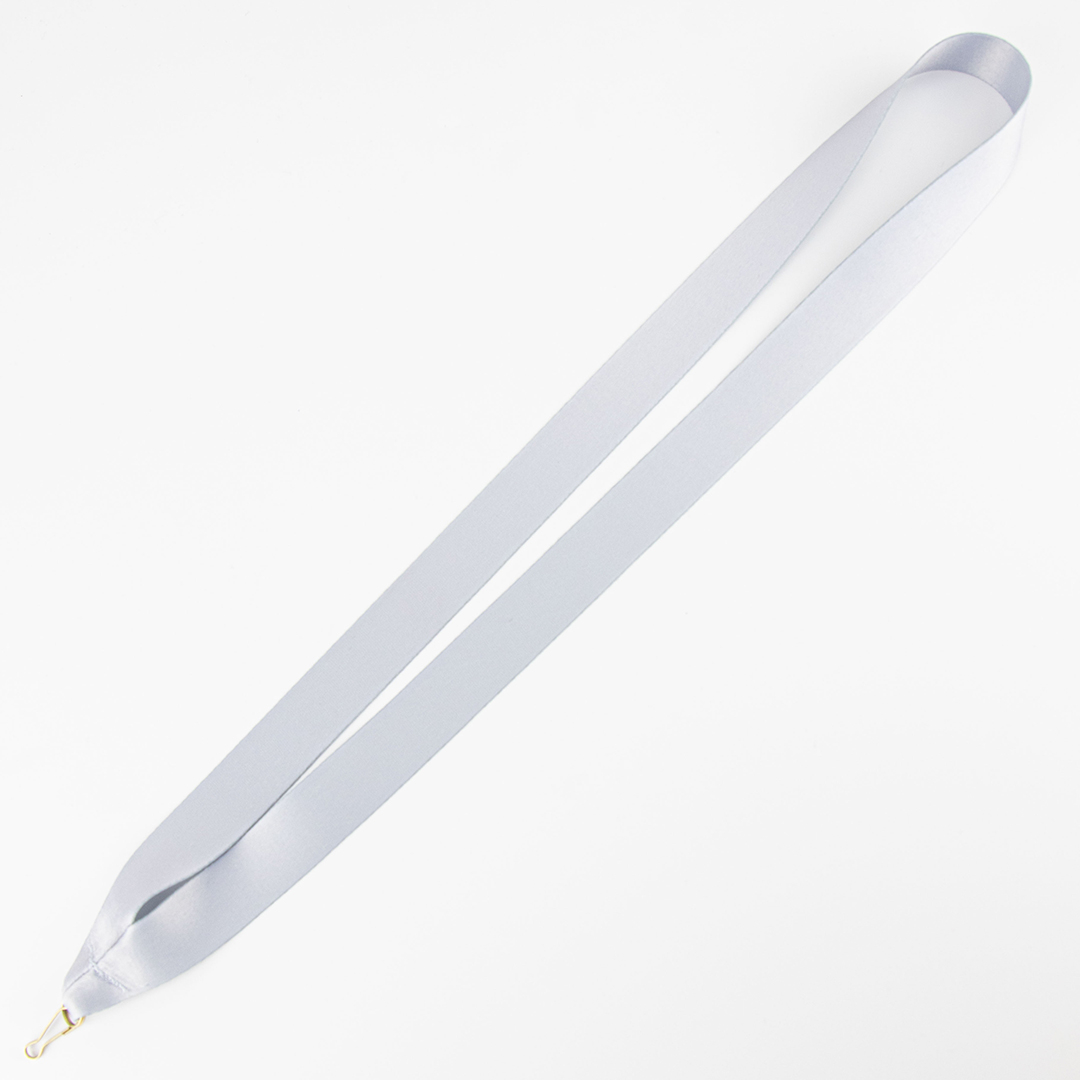 Larghezza professionale da 25mm per massima visibilità e comfort.