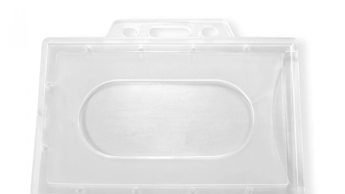 Robustes Hartplastik für langlebigen Schutz Ihrer Ausweiskarten.