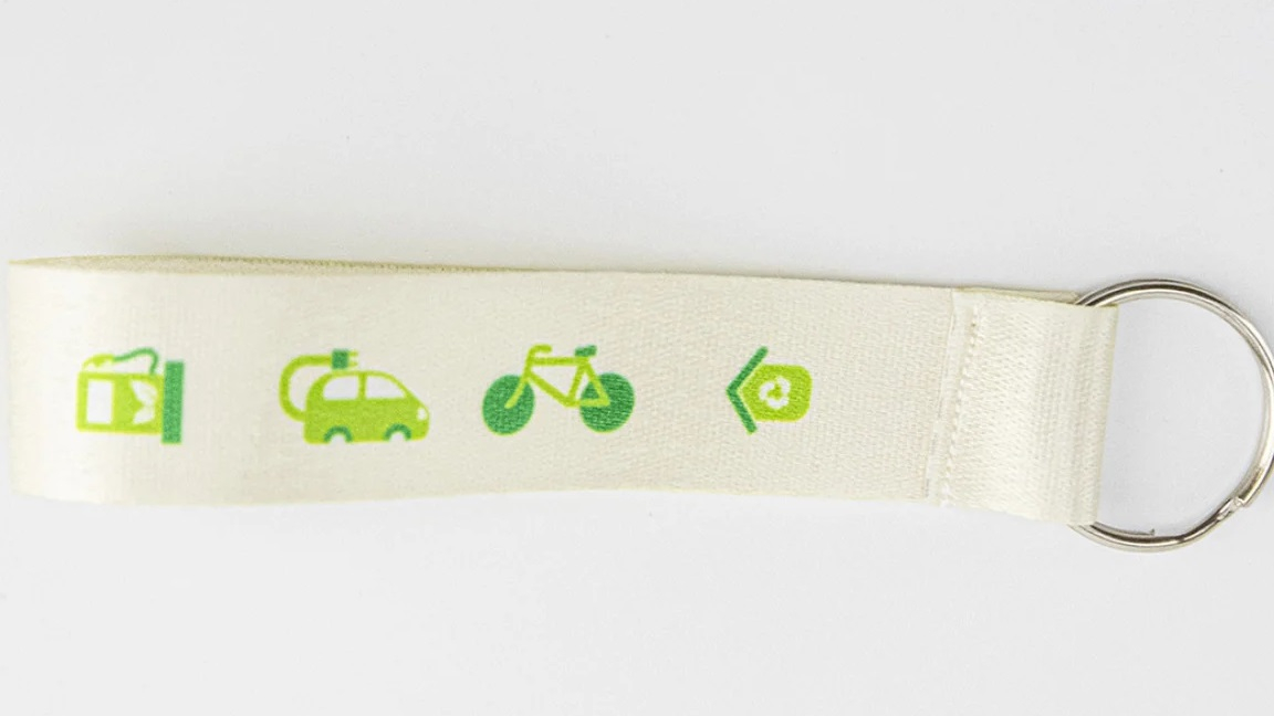 Nachhaltige Schlüsselanhänger aus 100% recyceltem rPET-Material.