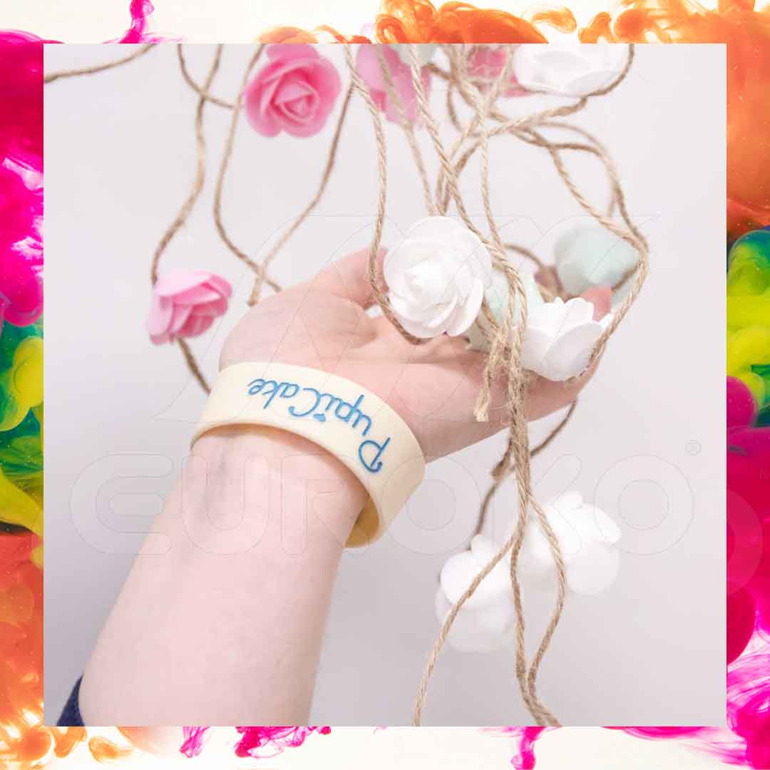 Silicone morbido e confortevole, perfetto per l'uso quotidiano.