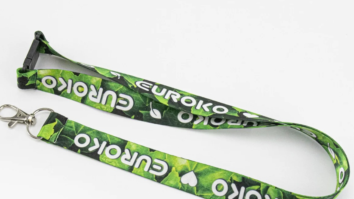 Matériau RPET recyclé avec impression éclatante pour un impact durable.