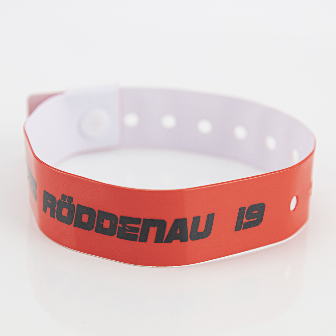 Chiusura autobloccante a L per sicurezza antimanomissione garantita.