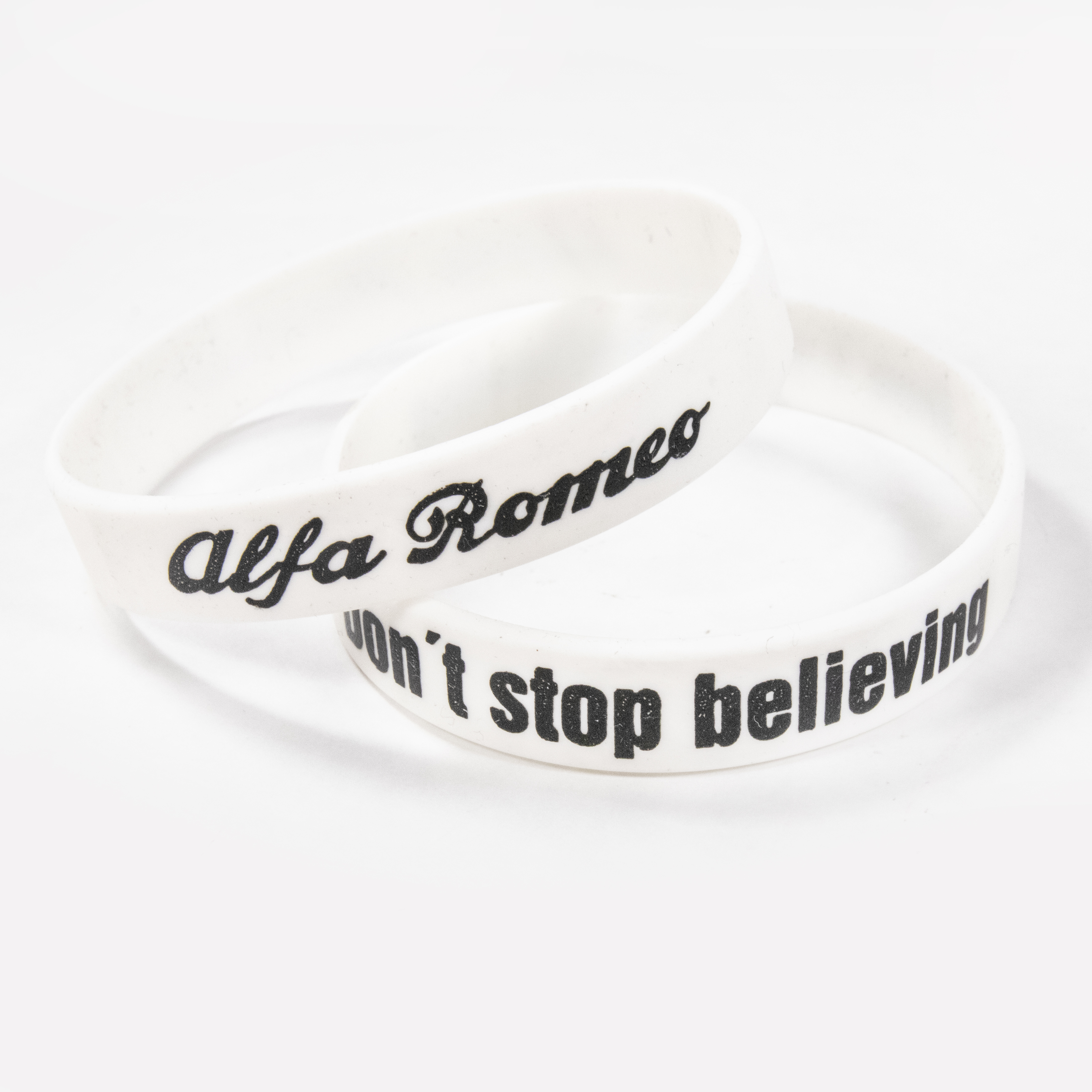 Stampa nitida e precisa garantita su ogni braccialetto.