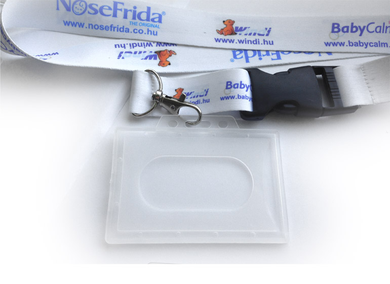 Compatibile con laccetti e accessori per massima versatilità.