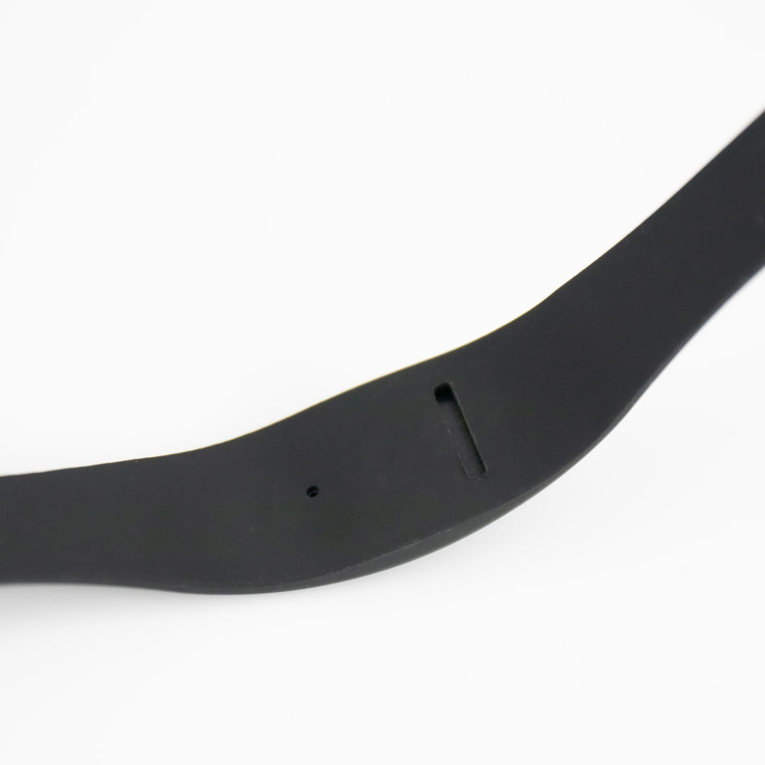 Tasca discreta integrata per proteggere chip RFID e NFC in sicurezza.